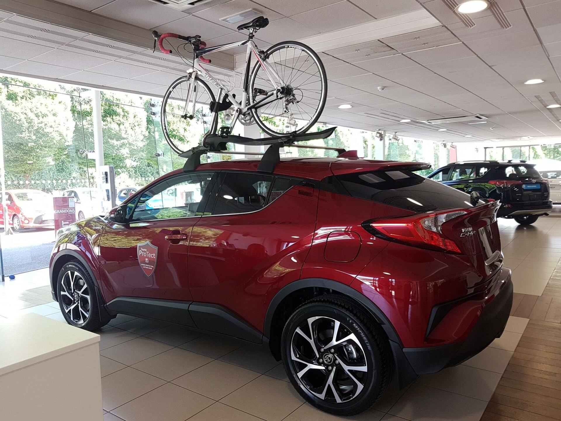 Bike rack for discount toyota chr 2019